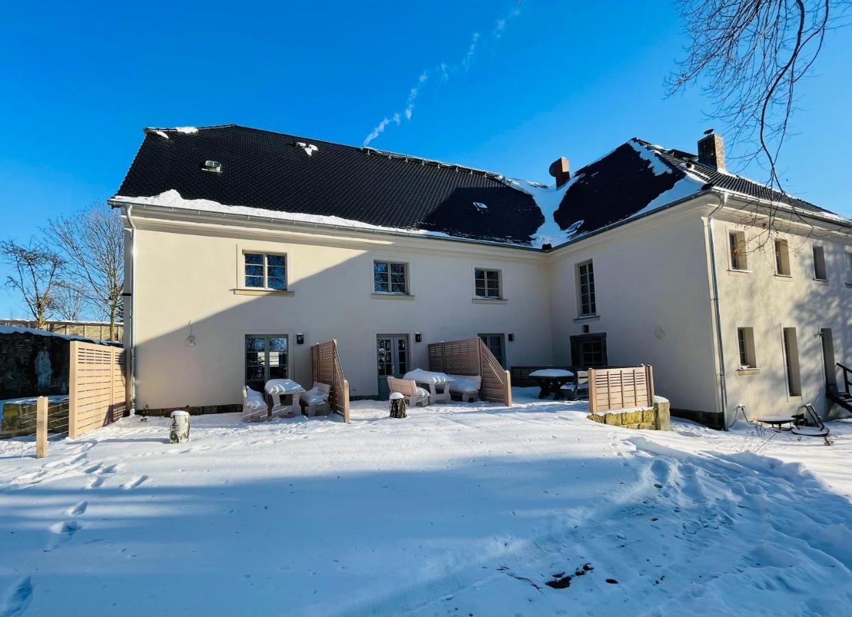 Farmhouse Eckartsberg Im Zittauer Gebirge - Gemuetliche Und Moderne Ferienwohnungen Mit Terrasse Esterno foto